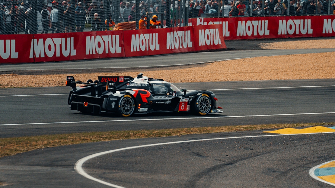 Toyota-24-Uur-Le-Mans-race-#8