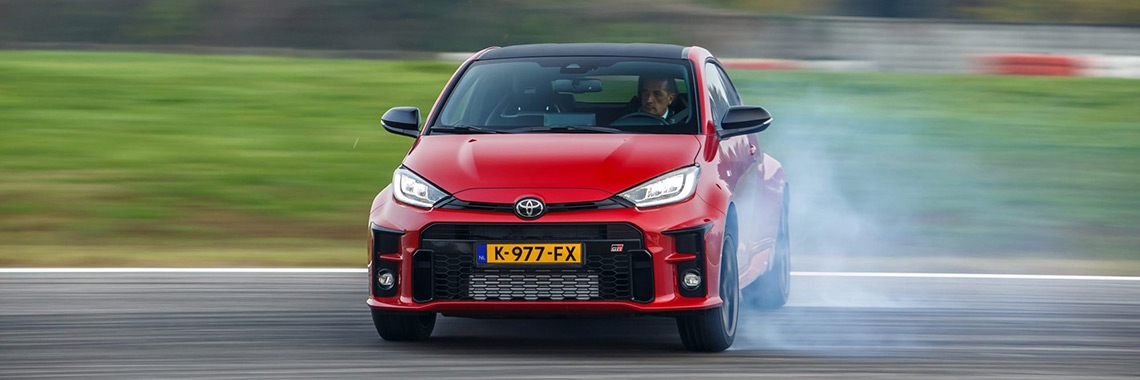 TopGear-roept-Toyota-GR-Yaris-uit-tot-Hot-Hatch-van-het-Jaar-hero-dealersites.jpg